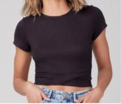 Blusa cropped dzarm tamanho m