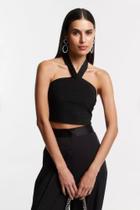 Blusa cropped em meia malha metalizada com decote Halter preto Blusa cropped em meia malha metalizada com decote Halter preto