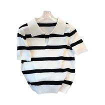 Blusa Cropped Feminina De Tricô Com Gola E Manga Curta Com Estampa Listrada Primavera Verão Blusa Cropped Feminina De Tricô Com Gola E Manga Curta Com Estampa Listrada Primavera Verão