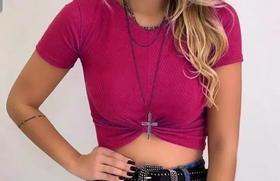 Blusa cropped feminino canelado manga curta nozinho transpassado frontal estilo