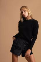 Blusa Cropped Tricot Manga Longa Decote Redondo Flor De Lis