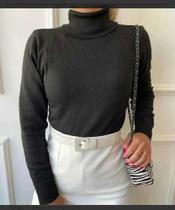 Blusa de fio gola alta