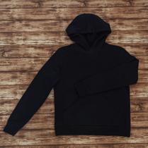 Blusa de Moletom Feminina Com Capuz e Bolso Blusa de Moletom Feminina Com Capuz e Bolso