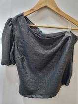 Blusa de uma manga só Blusa de uma manga só
