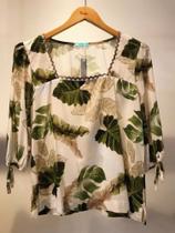 Blusa decote quadrado Blusa decote quadrado