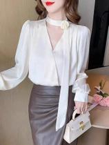 Blusa Elegante de Cetim com Manga Comprida e Decote V - Moda Primavera