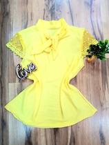 Blusa em Crepe, Amarela, Laço Gola, Manga Curta em Renda Trabalhada, Lilaisa BM1057