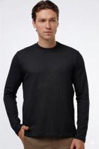 Blusa em Tricot Masculina Canelada King e Joe Blusa em Tricot Masculina Canelada King e Joe