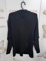 Blusa estilo Poncho em fio tricô na cor preto