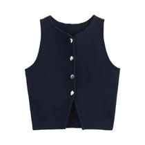 Blusa Feminina Cropped de Malha - Sem Mangas, Gola Redonda e Botões - Slim Fit