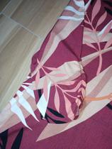 Blusa feminina de tecido viscose Estampada com folhas Blusa feminina de tecido viscose Estampada com folhas