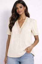 Blusa Feminina Decote V com Renda Manga Curta Cor:PérolaTamanho:M