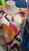 Blusa feminina detalhe na gola Blusa feminina detalhe na gola