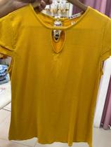 Blusa feminina em viscolinho tecido variação de cor Blusa feminina em viscolinho tecido variação de cor