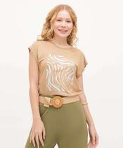 Blusa Feminina Estampa Frontal Manga Curta Marisa-04063 Blusa Feminina Estampa Frontal Manga Curta Marisa-04063