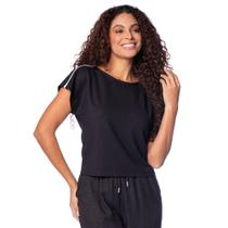 Blusa Feminina Giraffe Manga Curta com Filete na Manga Preto Blusa Feminina Giraffe Manga Curta com Filete na Manga Preto