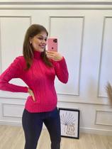 Blusa feminina gola Alta Trança Gola Role