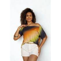 Blusa Feminina Gola Canoa Estampada Multicolorido Blusa Feminina Gola Canoa Estampada Multicolorido