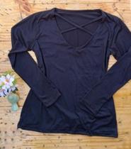 blusa feminina manga longa , com x na frente - filó modas