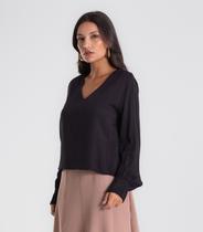 Blusa Feminina Manga Longa Decote V Endless Preto Blusa Feminina Manga Longa Decote V Endless Preto