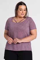 Blusa Feminina Plus Size Detalhe Gola Listras - Serena Blusa Feminina Plus Size Detalhe Gola Listras - Serena