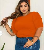 Blusa Feminina Plus Size Manguinha com Detalhe Franzido na Manga Moda Feminina Plus Size lançamento