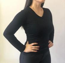 Blusa feminina preto com manga Blusa feminina preto com manga