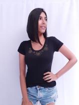 Blusa Feminina Slim em Viscose Blusa Feminina Slim em Viscose