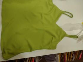 Blusa feminina tamanho médio Blusa feminina tamanho médio