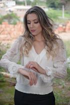 Blusa feminina tecido renda no braço tamanho M cor palha Blusa feminina tecido renda no braço tamanho M cor palha