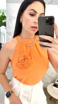 Blusa - Flor removível Blusa - Flor removível