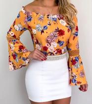Blusa florida caidinha