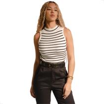 Blusa Gola Alta Tricô Ajustada Design Casual