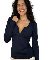 Blusa K2B com bojo manga longa princesa decote em V Tailane