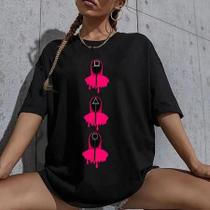 Blusa Larga Round 6 Branca Unissex Jogo do Polvo Estampa Guardas Vermelhos