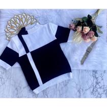 Blusa Listra Feminina Manga Curta Tricô Modal Bicolor Gola Canoa Verão 2025 Realize Tricot