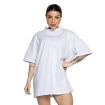 Blusa Max T-Shirt em Algodão Bella Fiore Gola Alta Oversized Blogueira Moda Casual Blusa Max T-Shirt em Algodão Bella Fiore Gola Alta Oversized Blogueira Moda Casual