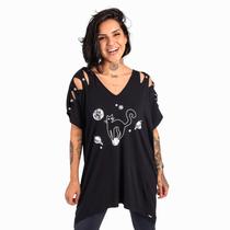 Blusa Maxi Camiseta Estampa Gato Planetas Moda Feminina Blusa Maxi Camiseta Estampa Gato Planetas Moda Feminina