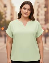 Blusa Plus Size Com Mangas Curtas Dobradas Lunender C0318 Blusa Plus Size Com Mangas Curtas Dobradas Lunender C0318