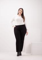 Blusa Plus Size De Mangas Longas Com Recorte Lunender 69174