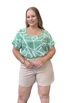 Blusa Plus Size Feminina Decote Quadriculado Estampada