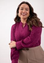 Blusa Plus Size Mangas Longas Com Gola Padre Lunender 69177