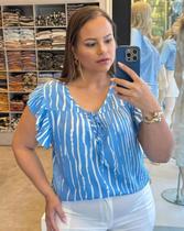 Blusa plus size predilects estampada com amarração