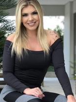 Blusa preta decote canoa Blusa preta decote canoa