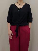 Blusa Preta Manga 3/4 com Amarração e Botões