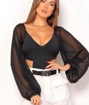 Blusa preta manga bufante