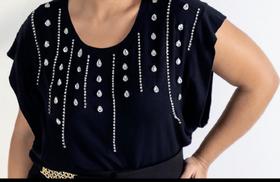 Blusa Preta Plus Size Com Pedraria Tam 46