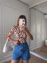 Blusa princesa gola alta tl animal print amarelo e preto Blusa princesa gola alta tl animal print amarelo e preto