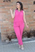 Blusa Regata com Prega Macho na Frente com Barra Arredondada Pink em Crepe Air Flow Blusa Regata com Prega Macho na Frente com Barra Arredondada Pink em Crepe Air Flow