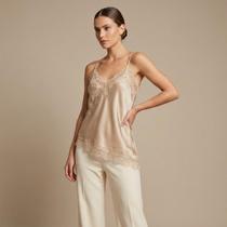 Blusa Style Box Feminina com Detalhes em Renda Bege Blusa Style Box Feminina com Detalhes em Renda Bege